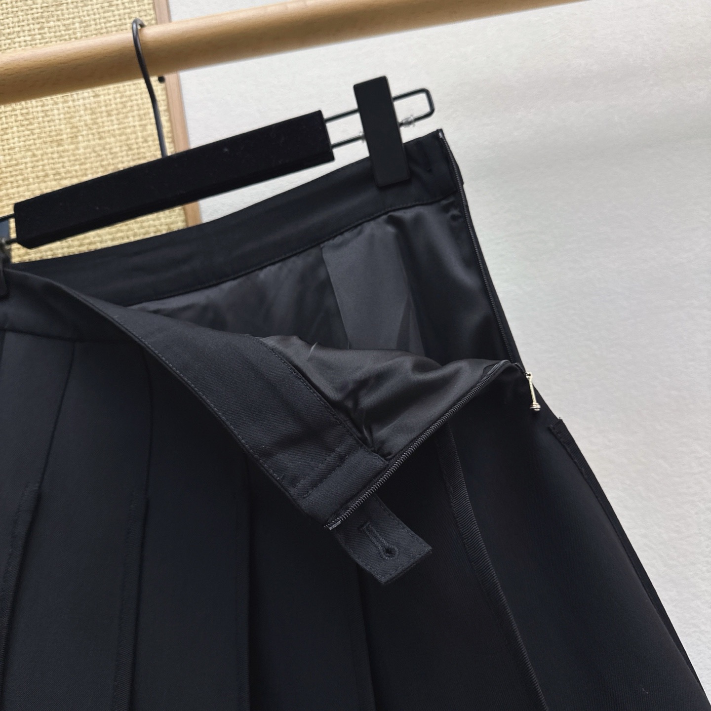 skirts and dresses woman